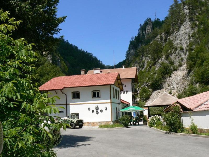 Семеен Хотел Орфей Teshel Dış mekan fotoğraf